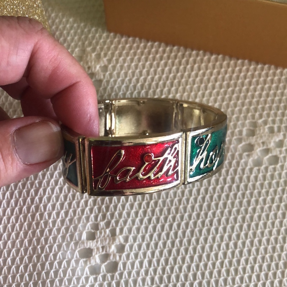 NIB! Holiday Lane Bracelet